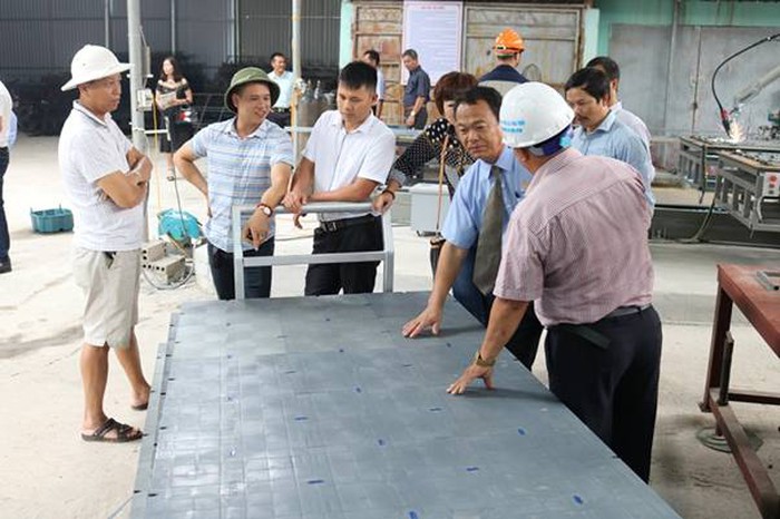 Báo Mới đưa tin: Quảng Ninh – Cốp pha nhựa lên ngôi trên thị trường xây dựng